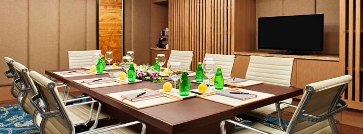 213/The Leela Ambience Convention Hotel - Delhi 04.jpg